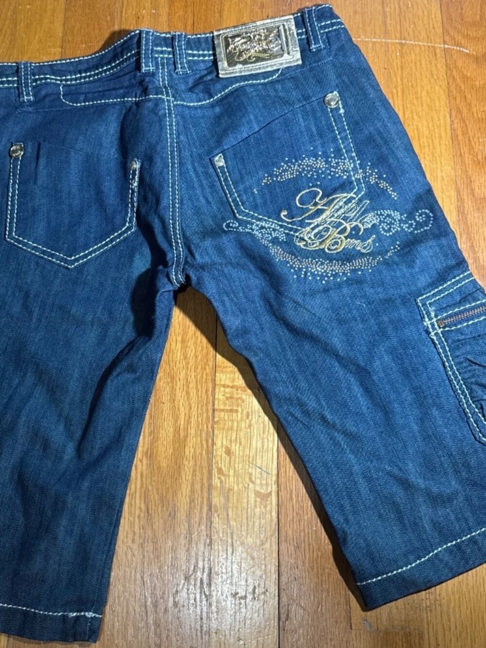 Y2K Apple Bottom Jeans shorts 7/8 embellished bling logo rhinestone